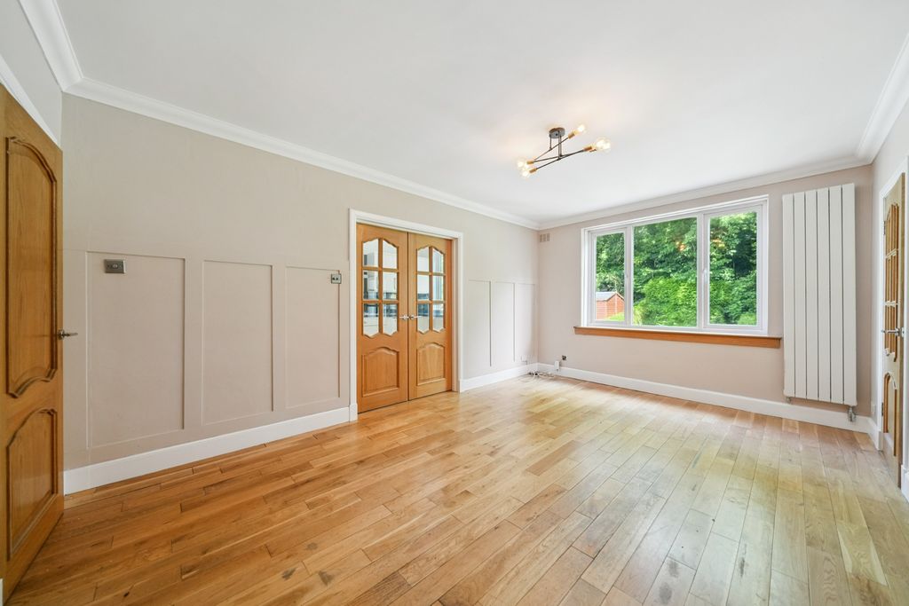 Property photo 2 of 23