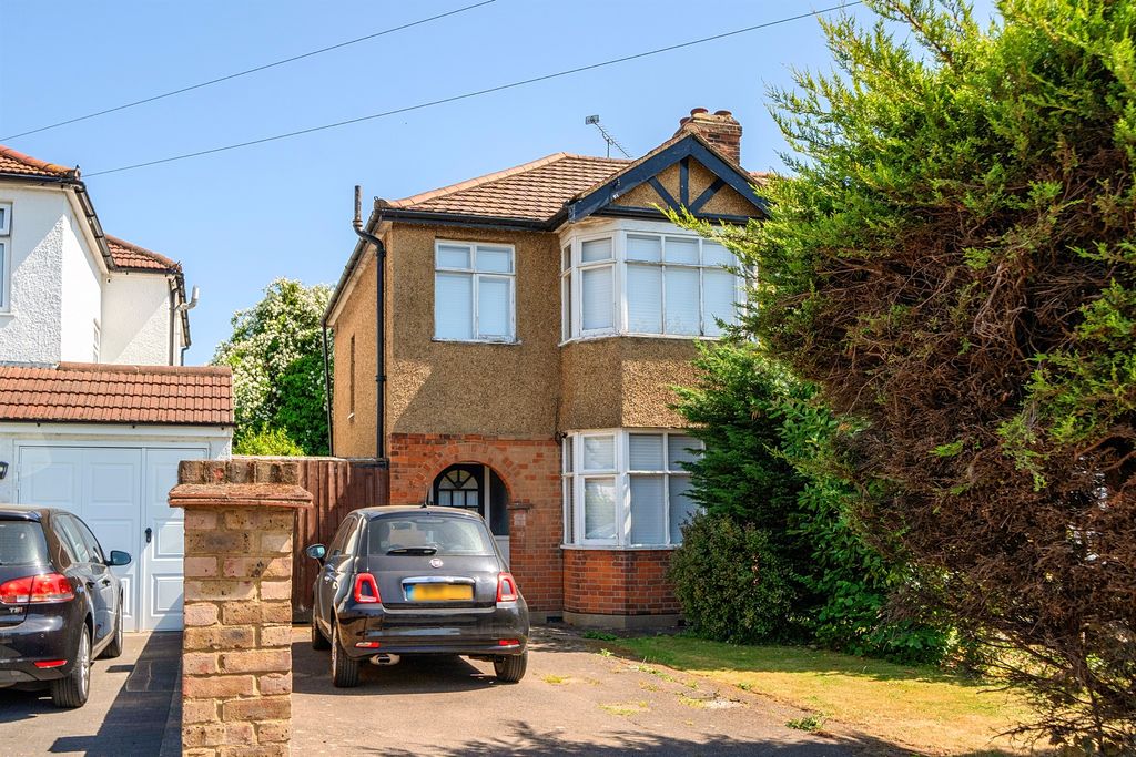 Property photo 1 of 12