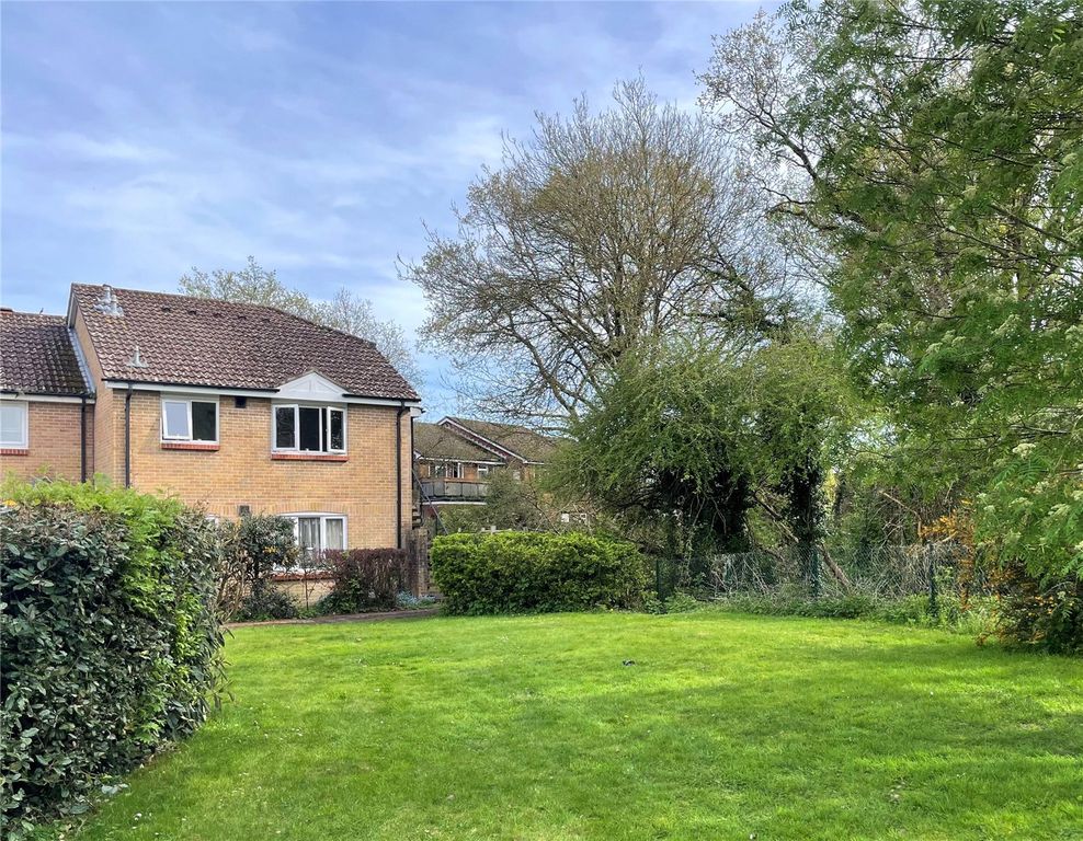 Property photo 1 of 15 Picture No. 23