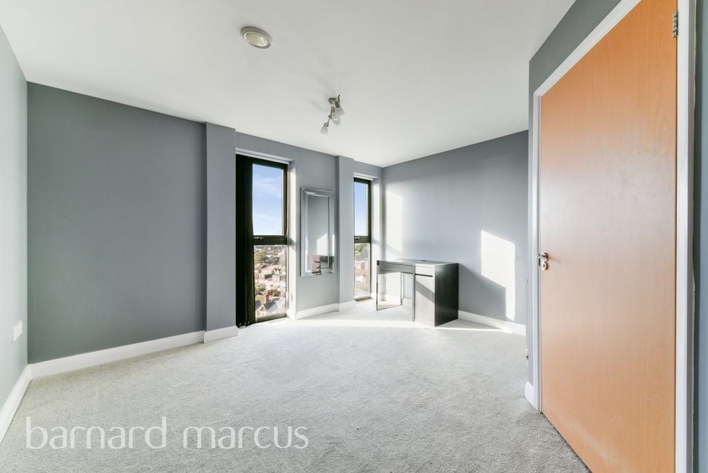 Property photo 2 of 8 Image