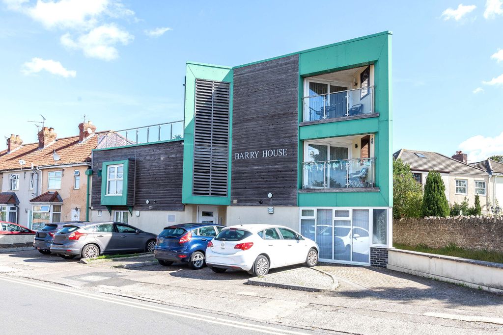 Property photo 1 of 7 1