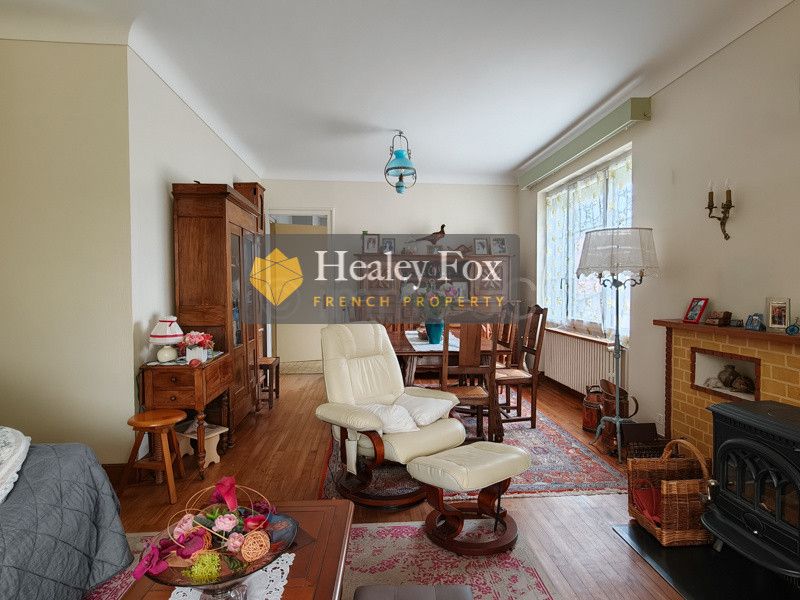 Property photo 3 of 27 Photo_3c4c1d593A8E77F6bae7985Ca2c33577