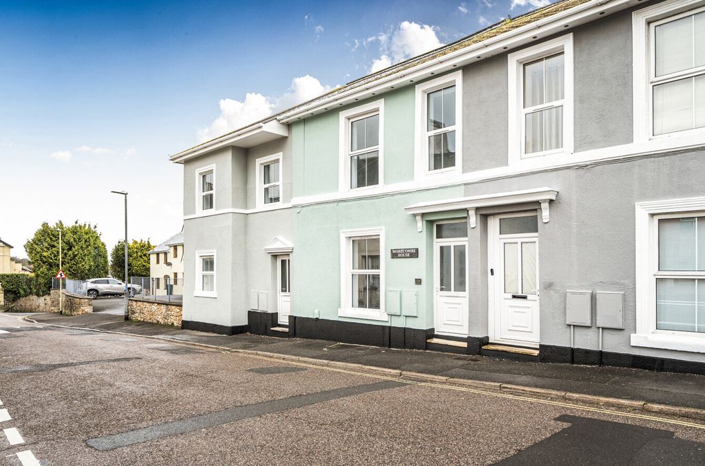 Property photo 1 of 29 1 - 1431755-2-69c2d00...