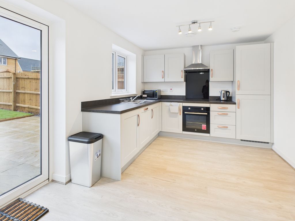 Property photo 2 of 12 Cam02519G0-Pr0354-Still004