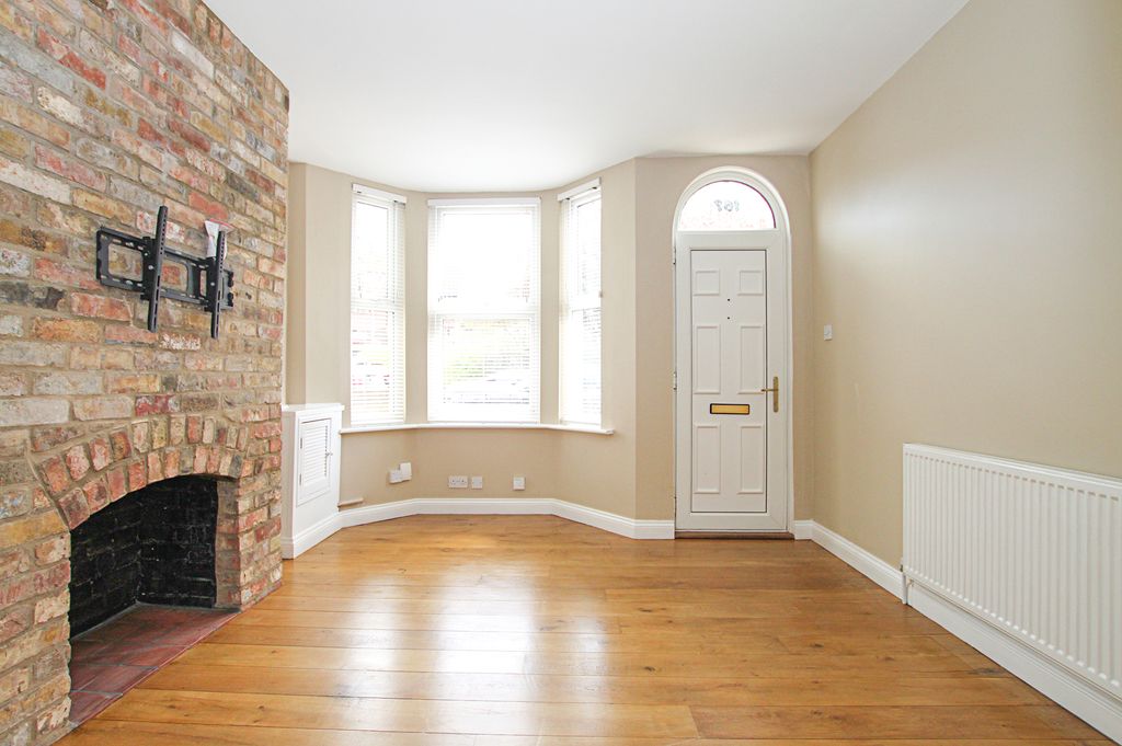 Property photo 2 of 13
