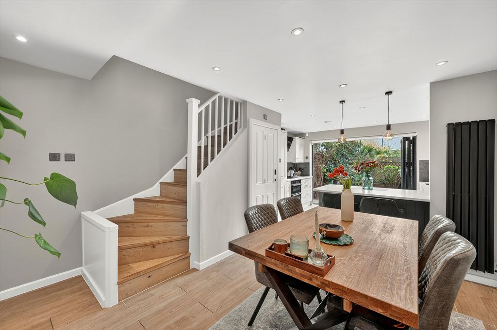 Property photo 3 of 14 Image