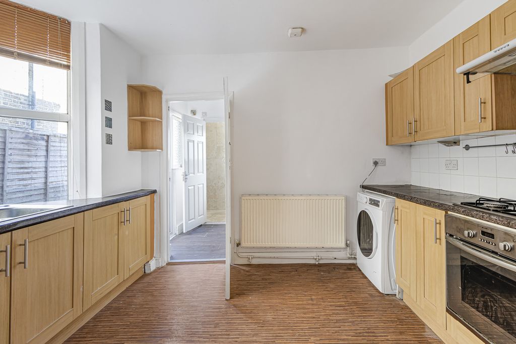 Property photo 3 of 16