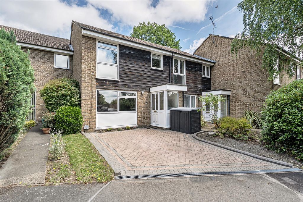 Property photo 1 of 17