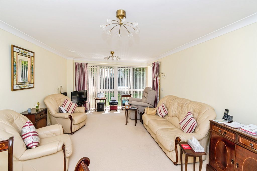 Property photo 3 of 13