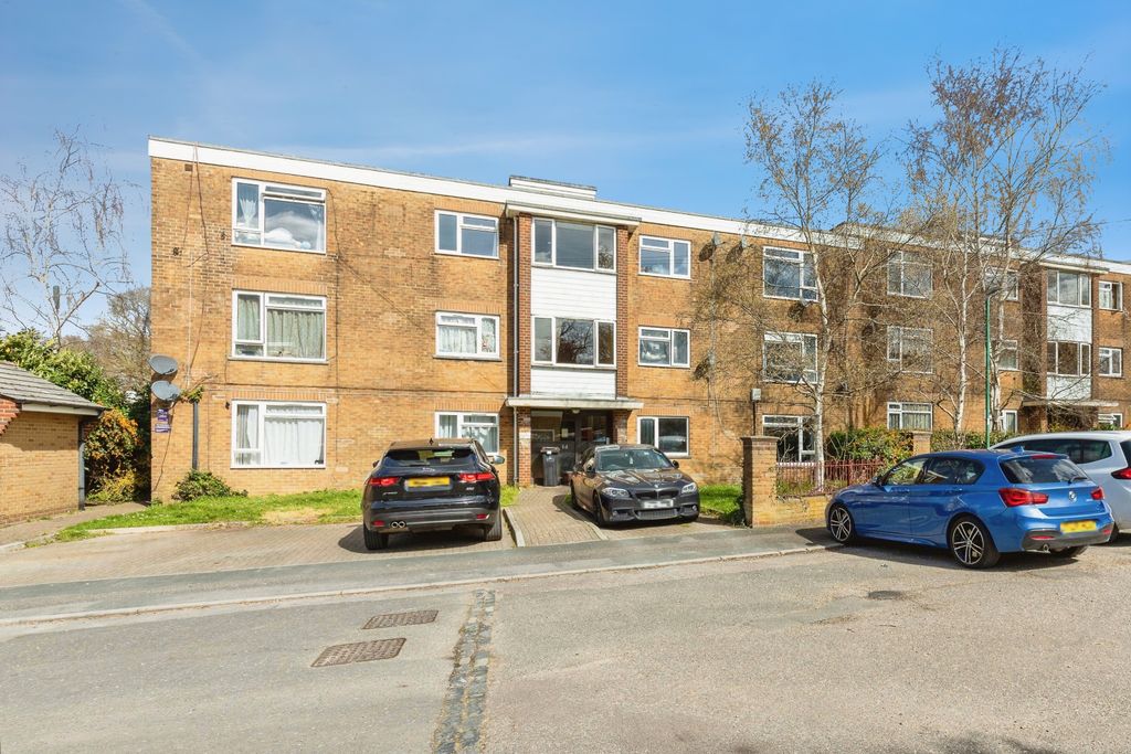 Property photo 1 of 18