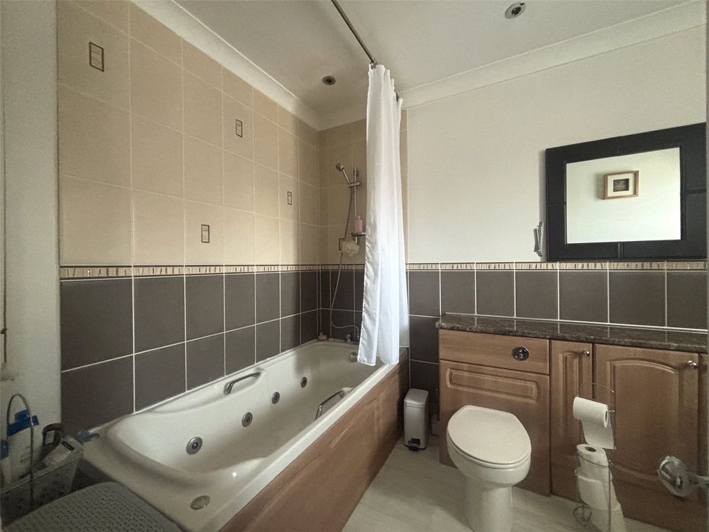 Property photo 3 of 14 Picture No. 04