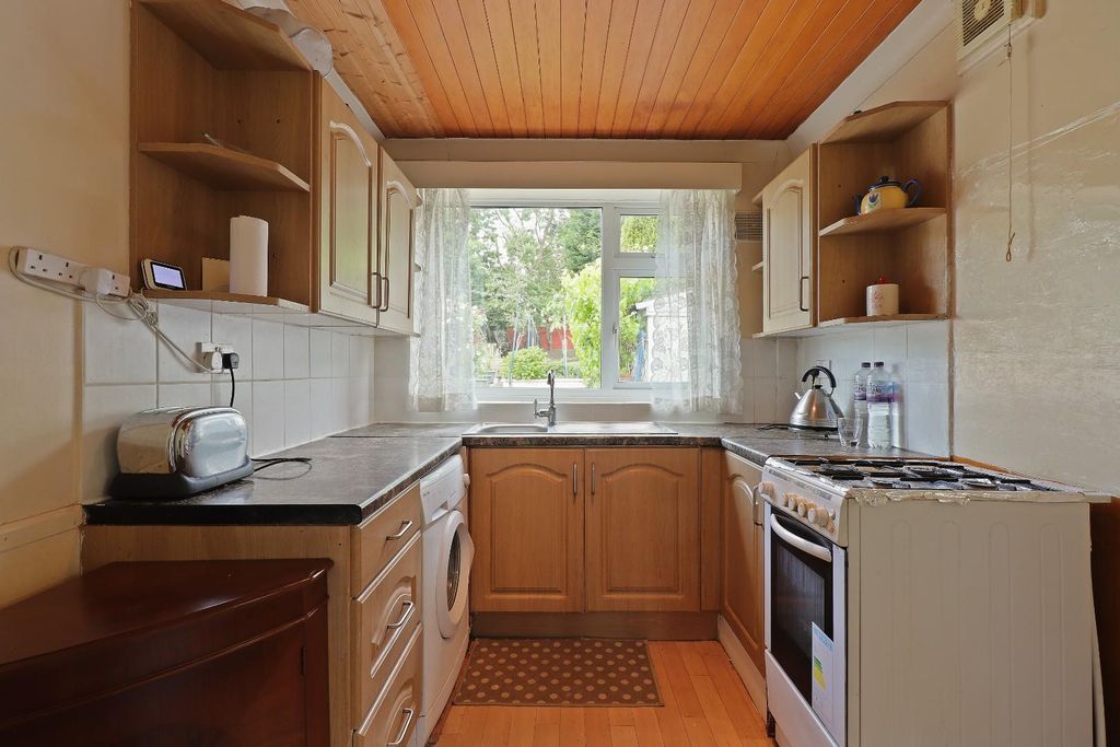 Property photo 3 of 29 Img_2589_1.Jpg