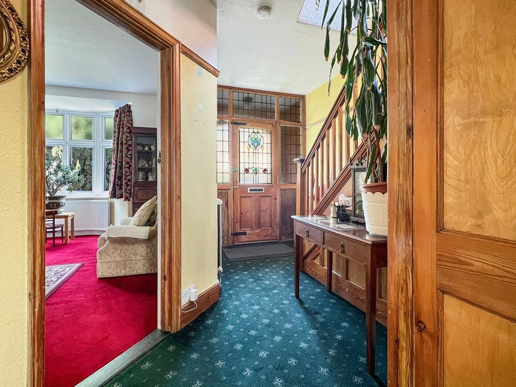 Property photo 3 of 24