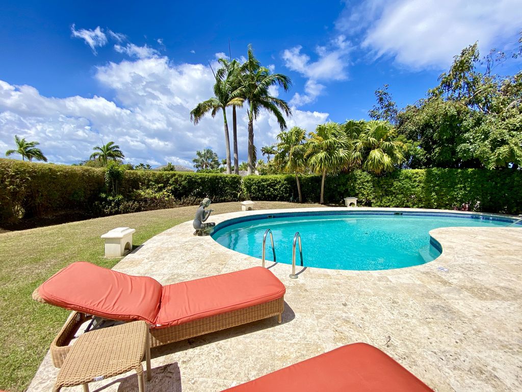 Property photo 2 of 22