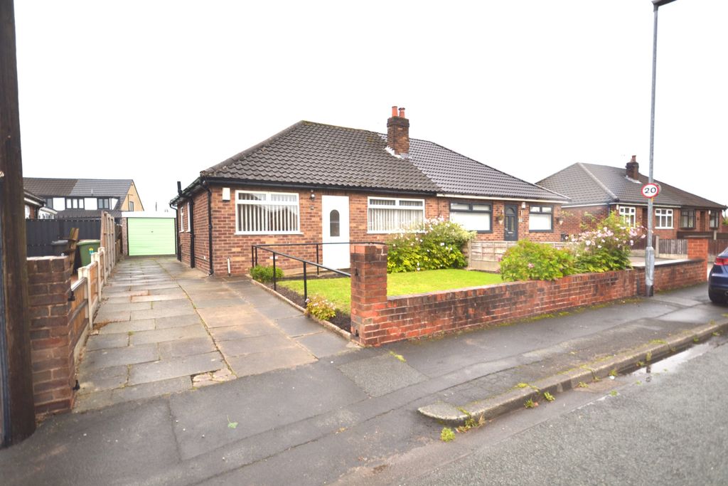 Property photo 1 of 11