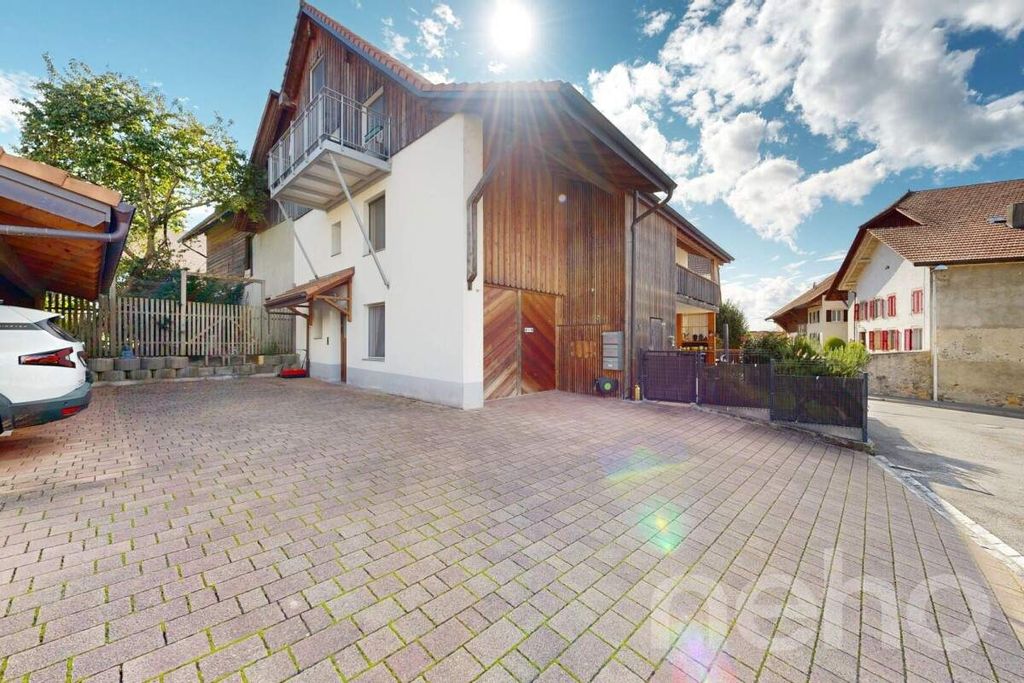 Property photo 1 of 11