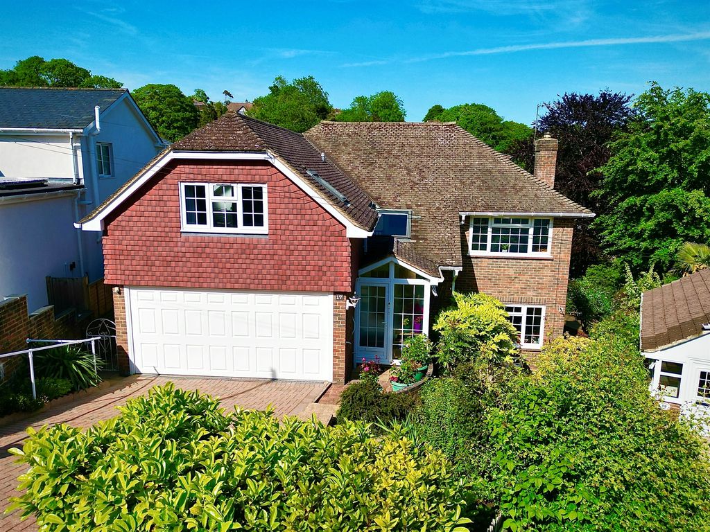 Property photo 1 of 30