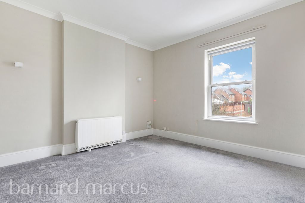 Property photo 3 of 8 Living Room