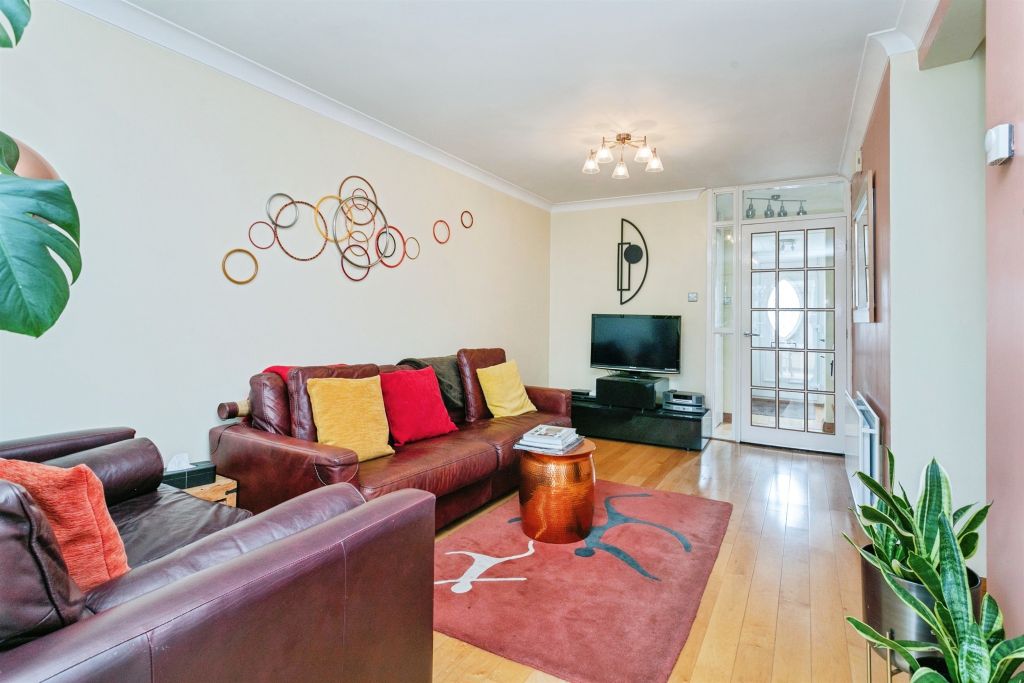 Property photo 2 of 17