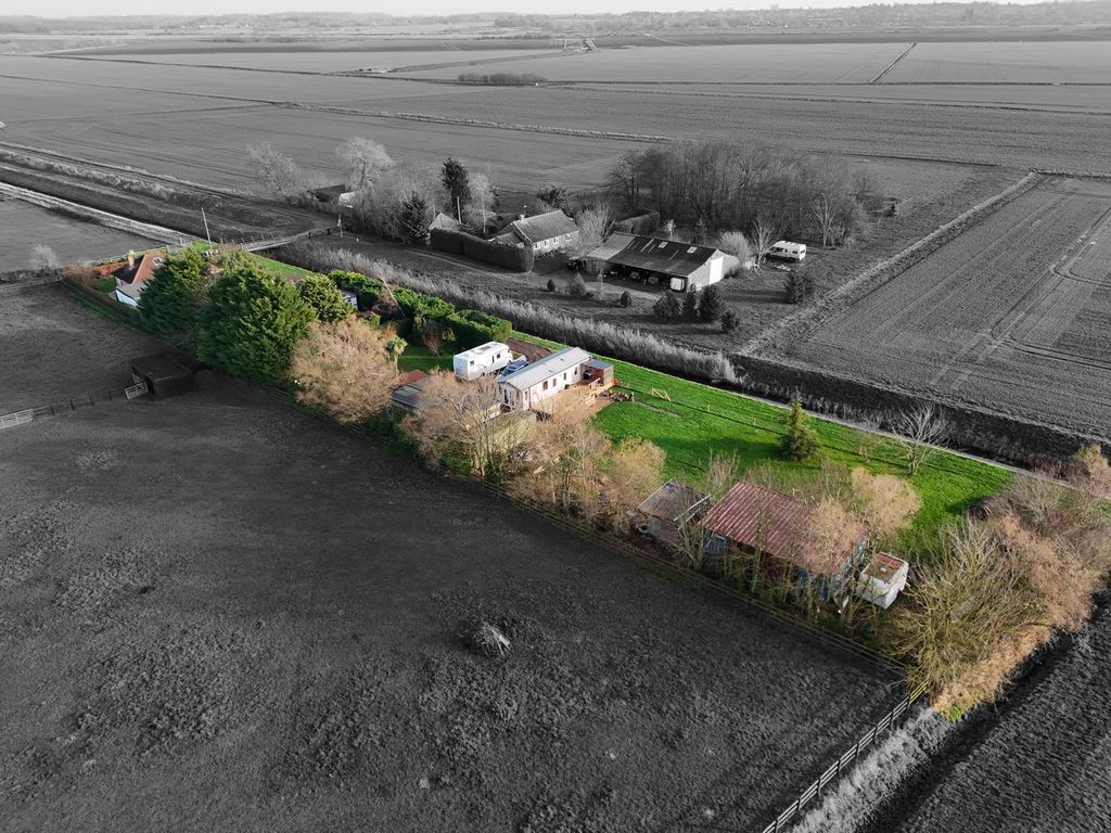 Property photo 2 of 37