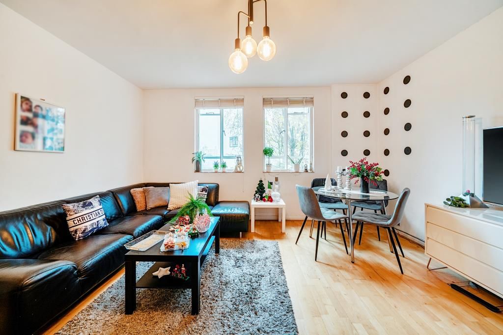 Property photo 3 of 16 Reception Room