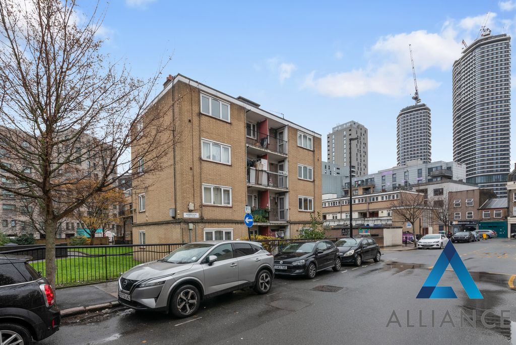 Property photo 1 of 8