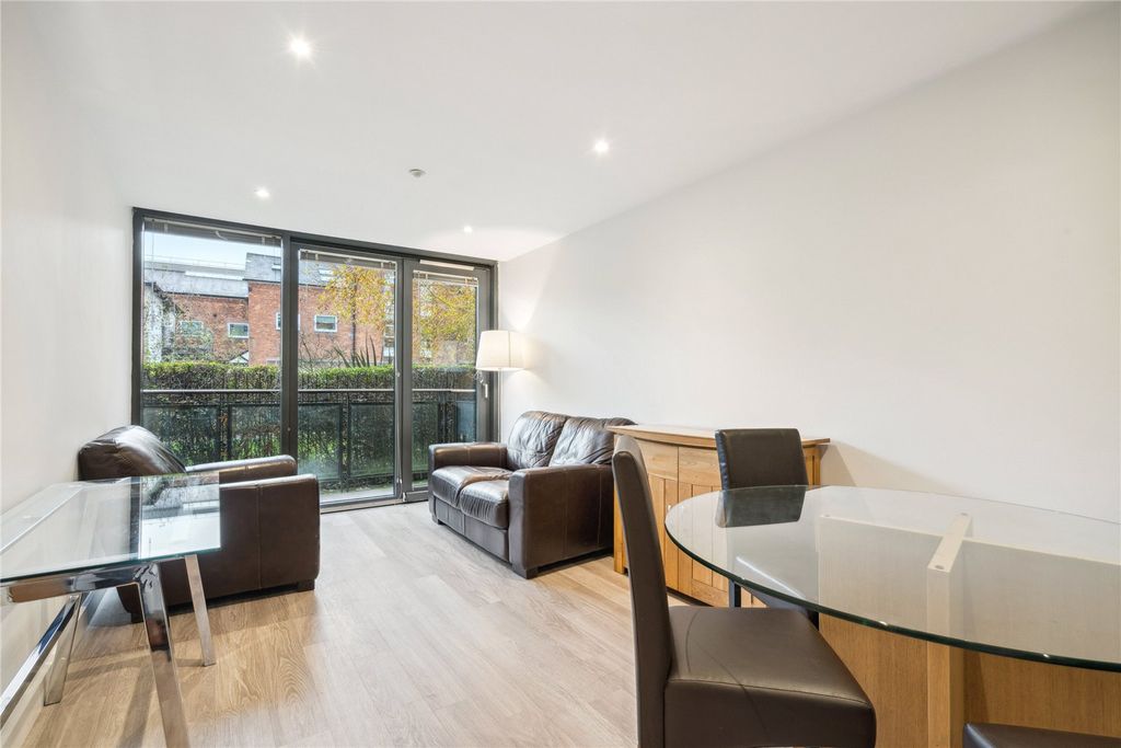 Property photo 2 of 9 Picture No. 05