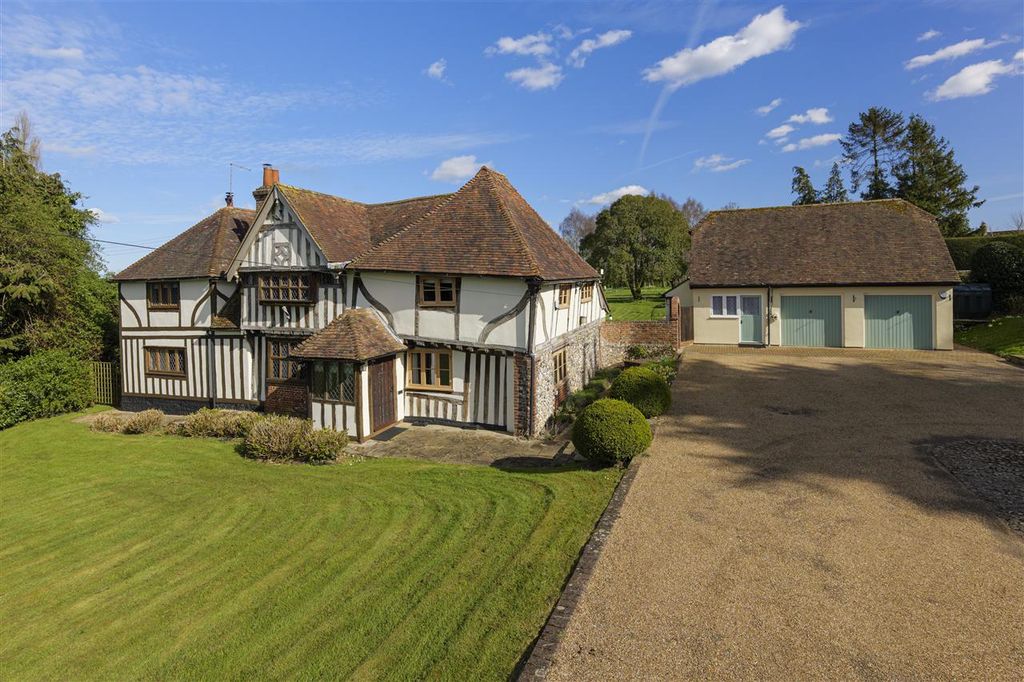 Property photo 2 of 33