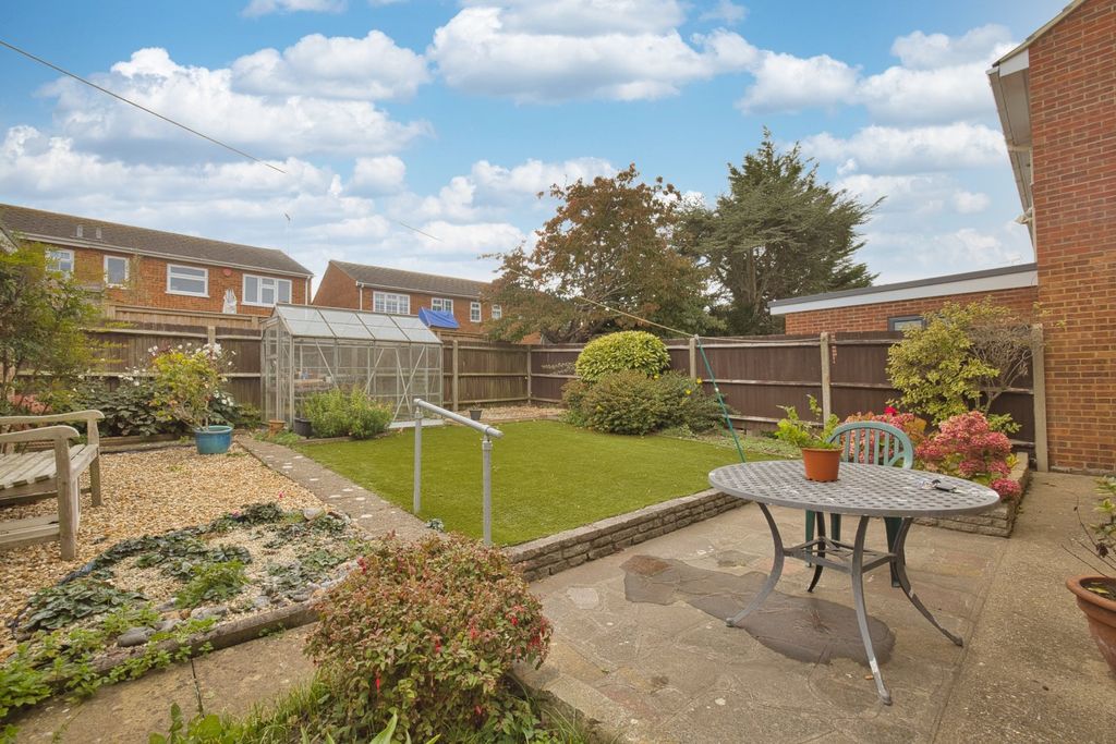 Property photo 2 of 8 Picture 2