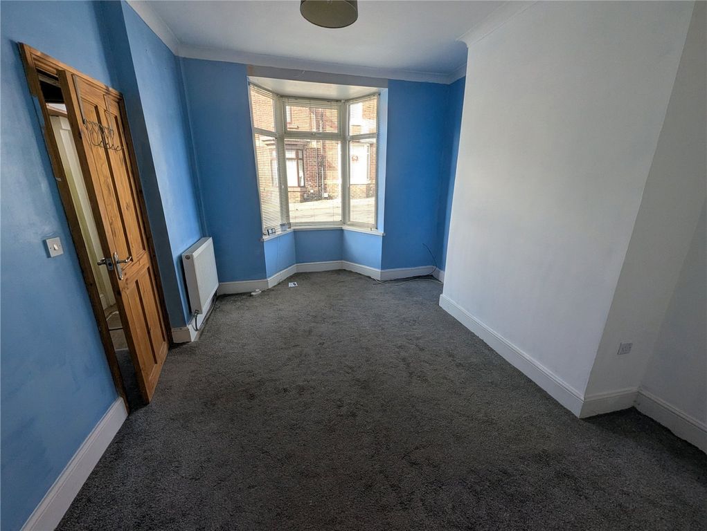 Property photo 2 of 9 Picture No. 20