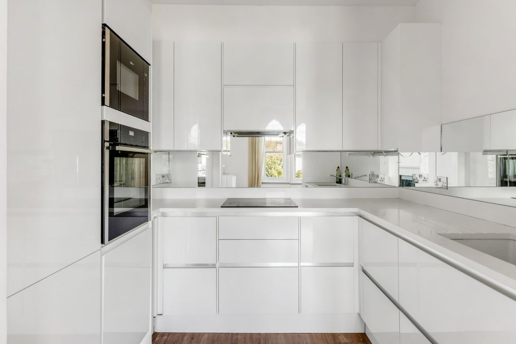 Property photo 2 of 9 Picture No. 06