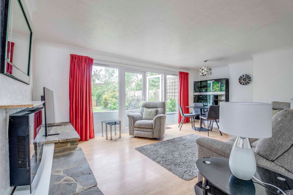 Property photo 1 of 19 8 Riverside, Sl8 5Hs (Low Res)-10