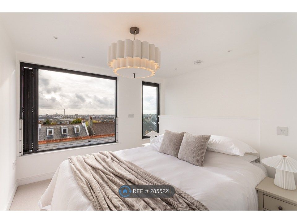 Property photo 1 of 29 Master Bedroom