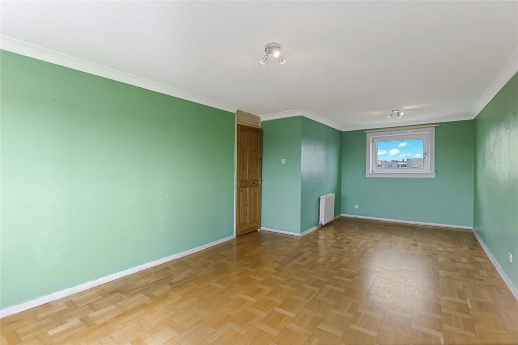 Property photo 3 of 19 Picture No. 11