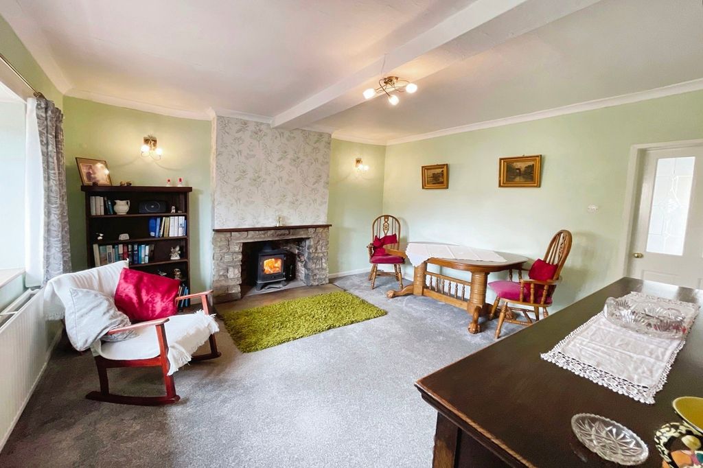 Property photo 3 of 23 Living Room