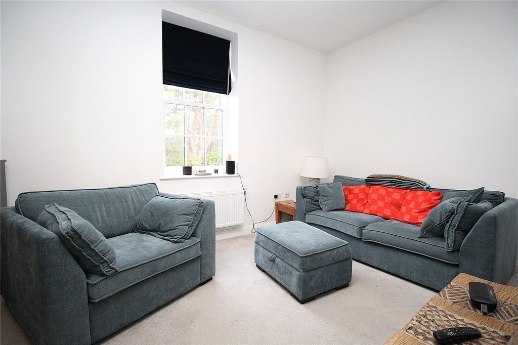 Property photo 2 of 12 Picture No. 31