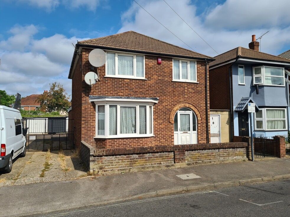 Property photo 1 of 29