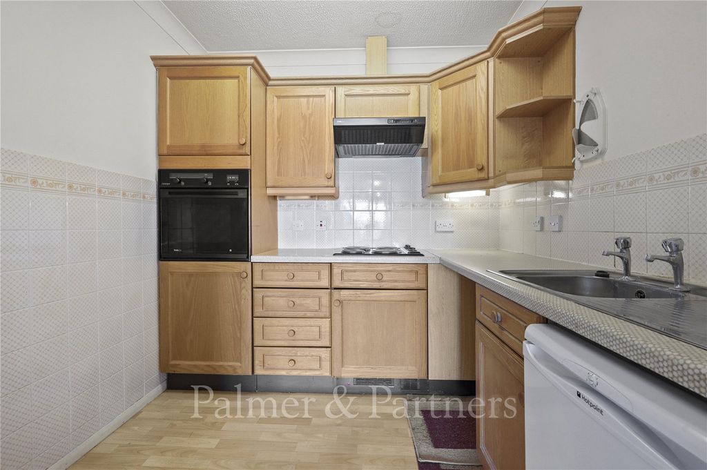 Property photo 3 of 7 Picture No. 13