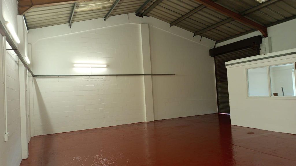 Property photo 3 of 7