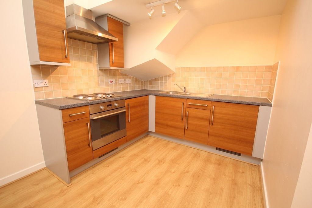 Property photo 2 of 11