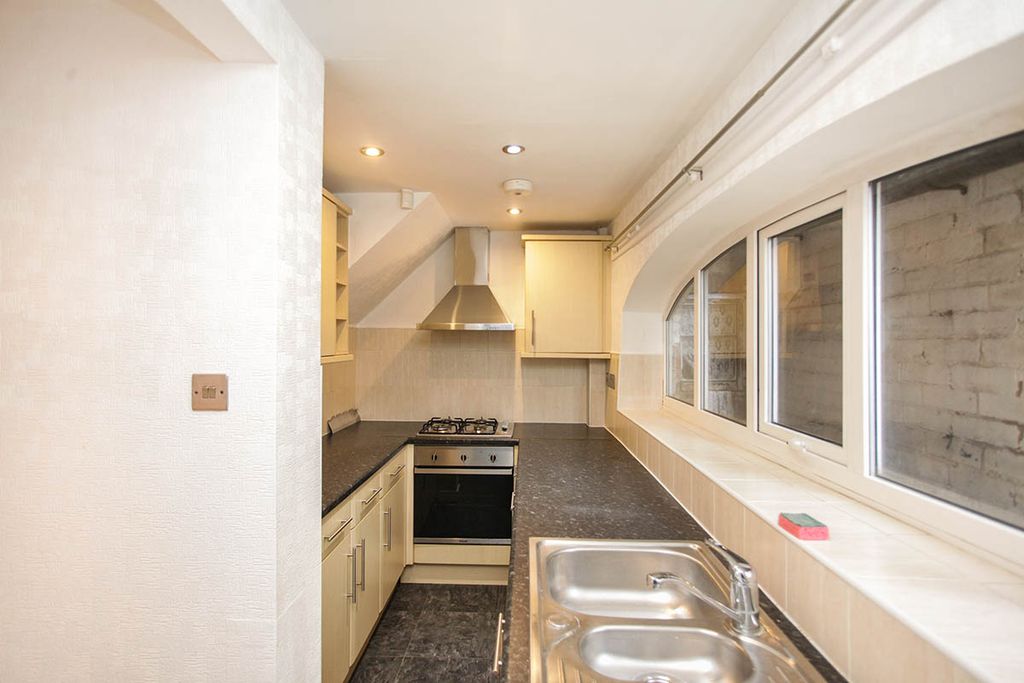 Property photo 3 of 8 Photography