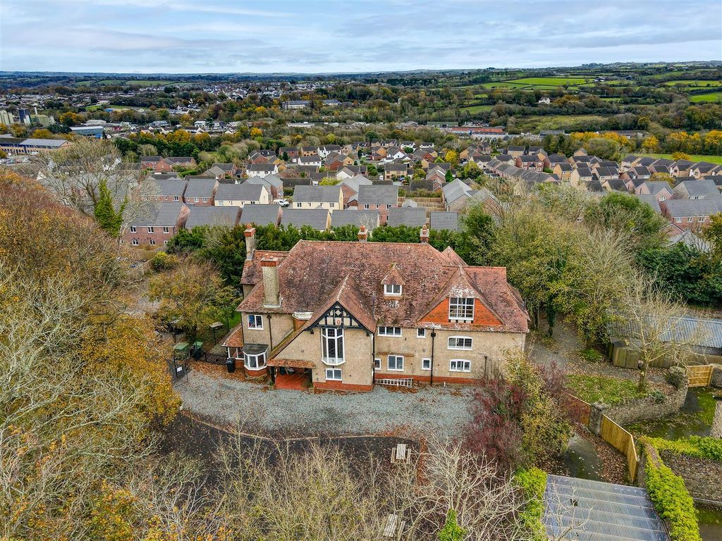 Property photo 3 of 19 Dji_Fly_20241029_114322_251_1730202240362_Photo-2.