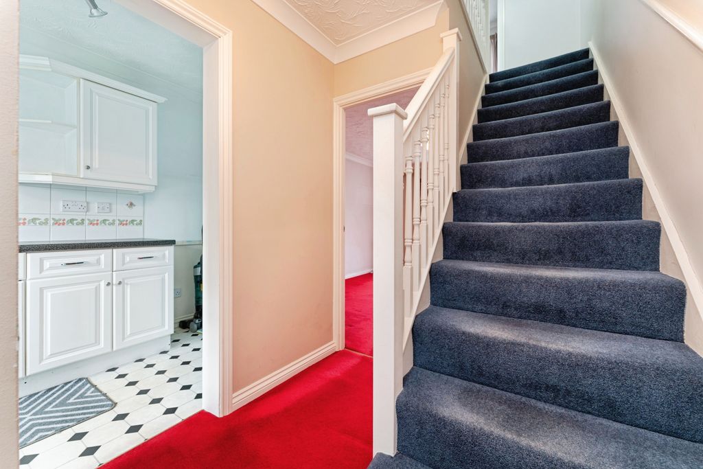 Property photo 3 of 20