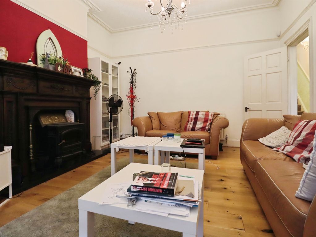 Property photo 2 of 20