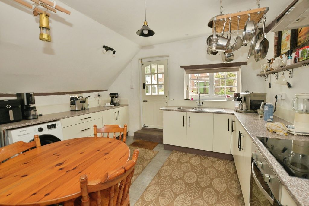Property photo 3 of 16 Pbox-Img.Jpg