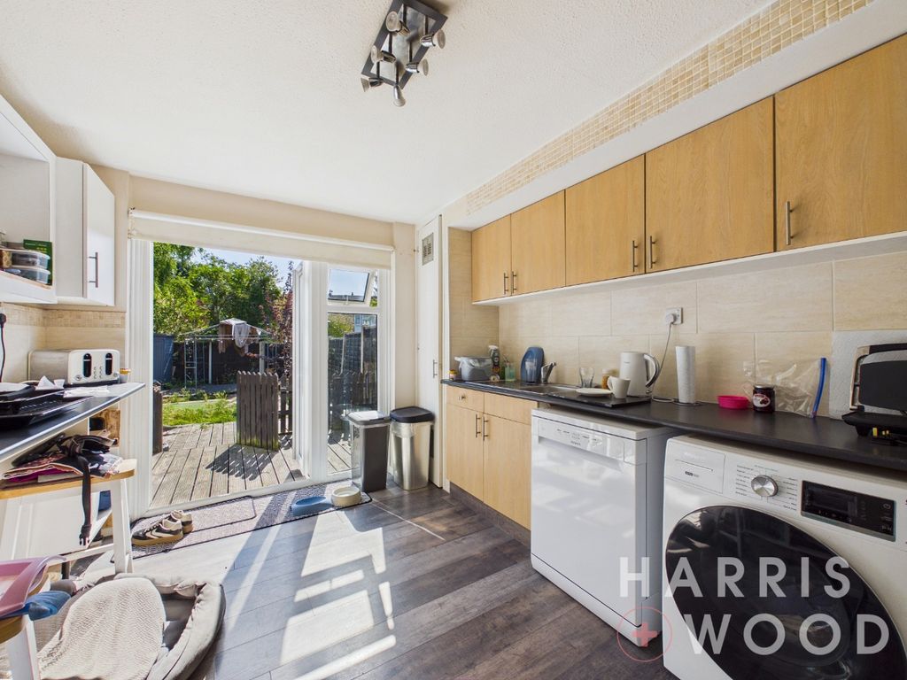 Property photo 3 of 24 5162463