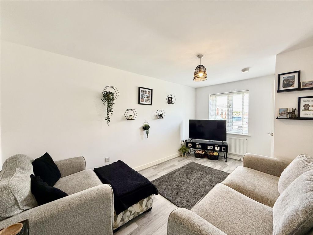 Property photo 2 of 16 2