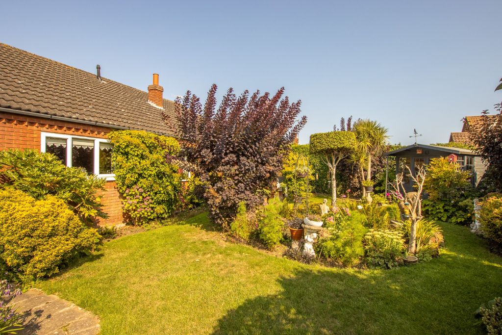 Property photo 2 of 21 4412233