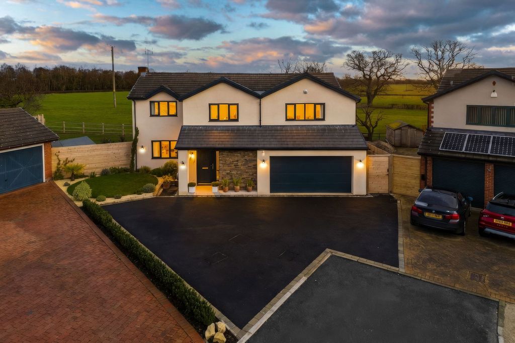 Property photo 1 of 38