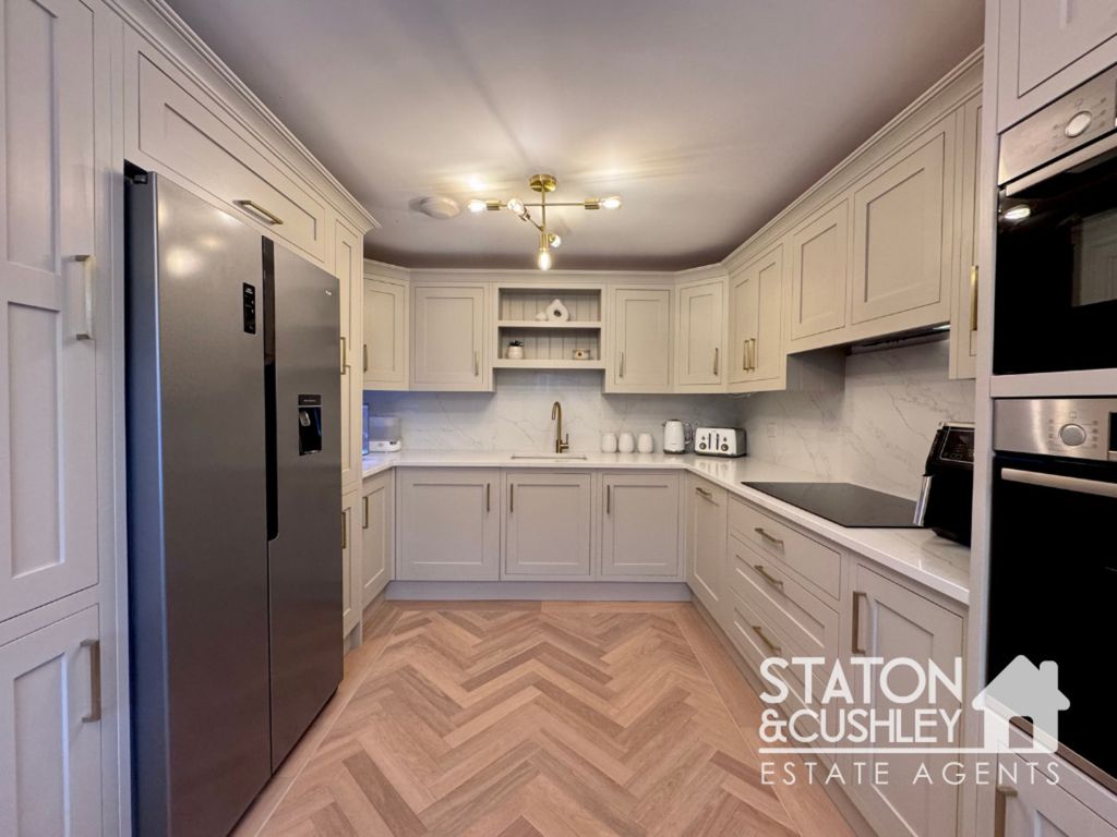 Property photo 3 of 28